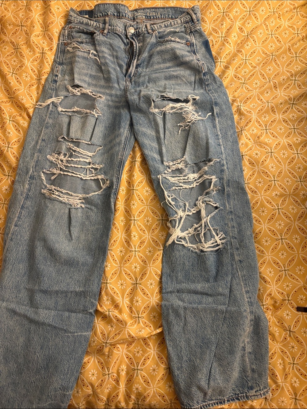 Light Blue Distressed Women’s Jeans - Casual Ripped Denim